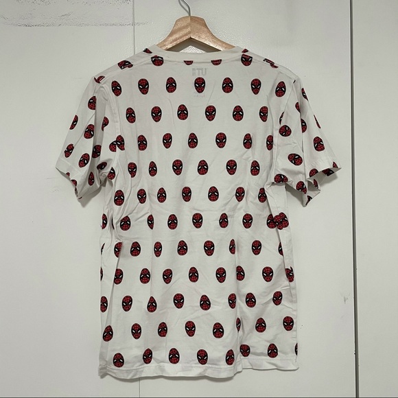 UNIQLO SPIDER-MAN GRAPHIC TEE - Picture 2 of 2